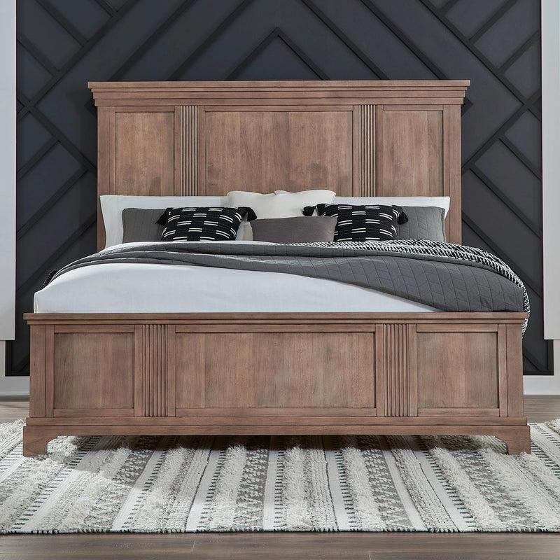 Haven Hills King Panel Bed image