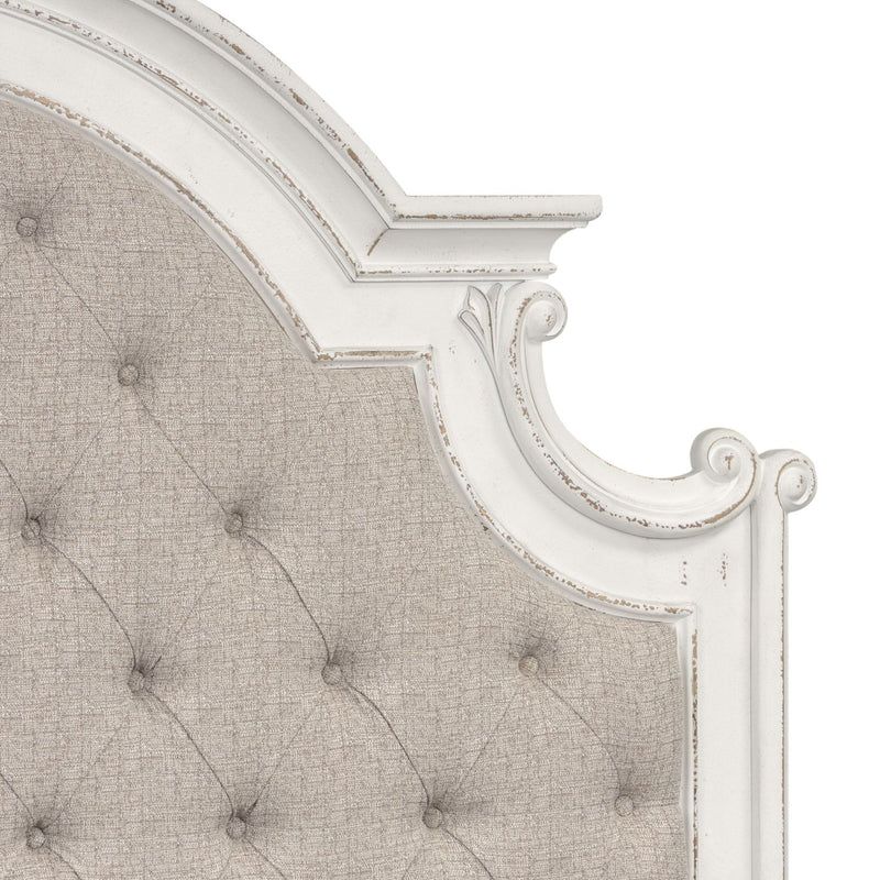 Magnolia Manor Queen Upholstered Bed