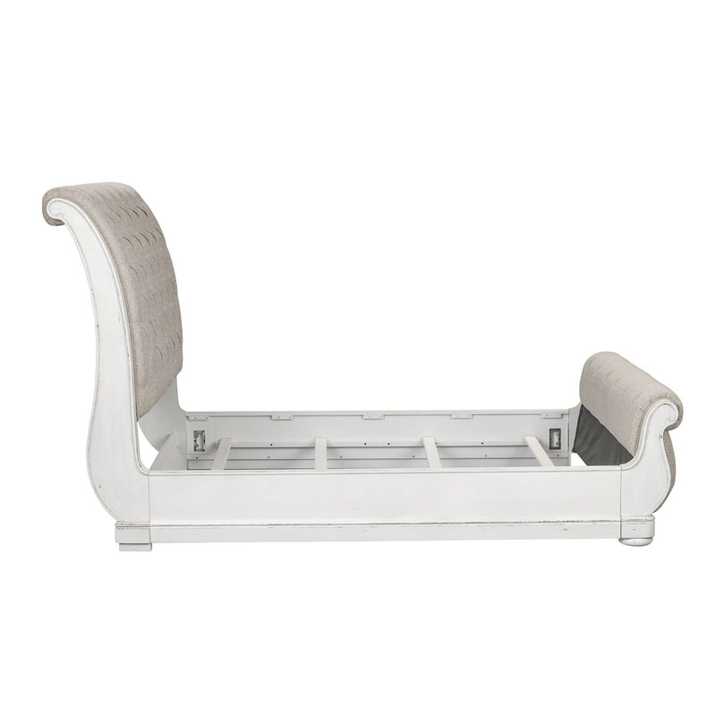 Magnolia Manor Queen Uph Sleigh Bed
