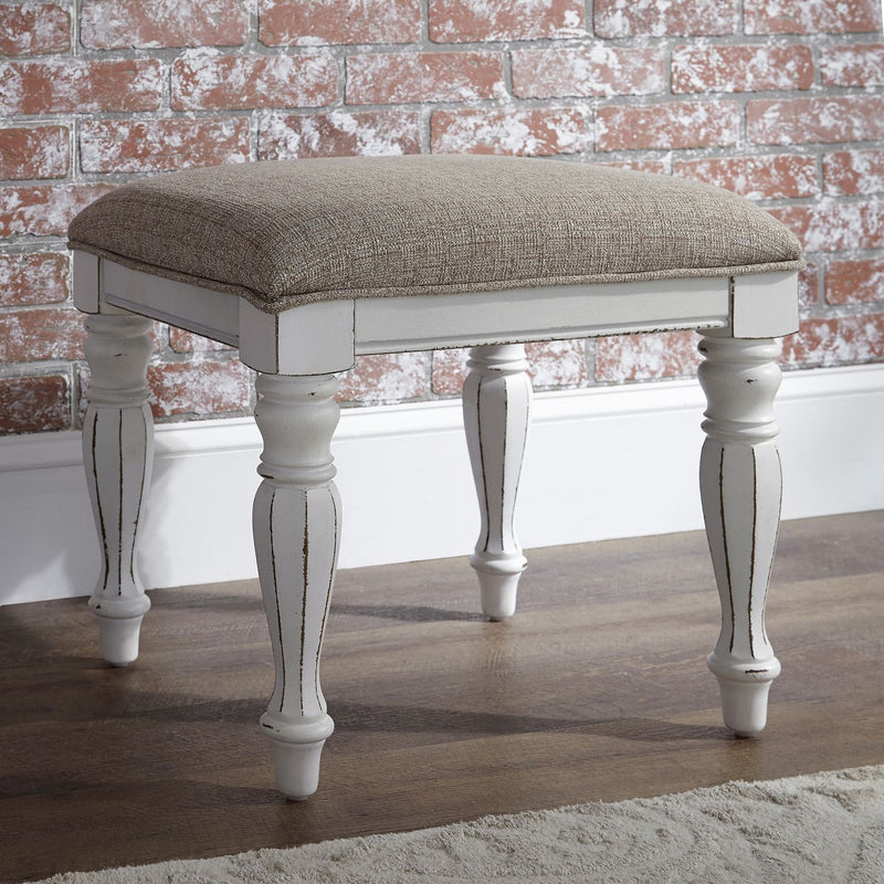 Magnolia Manor 3 Piece Vanity Set