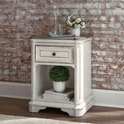 Magnolia Manor 1 Drawer Night Stand in Antique White image