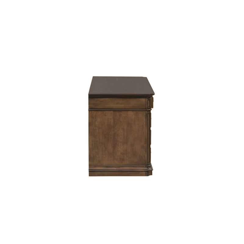 Amelia Credenza
