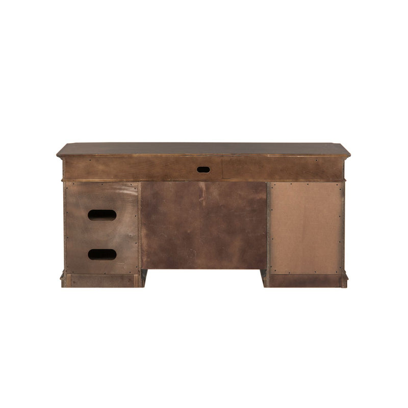 Amelia Credenza