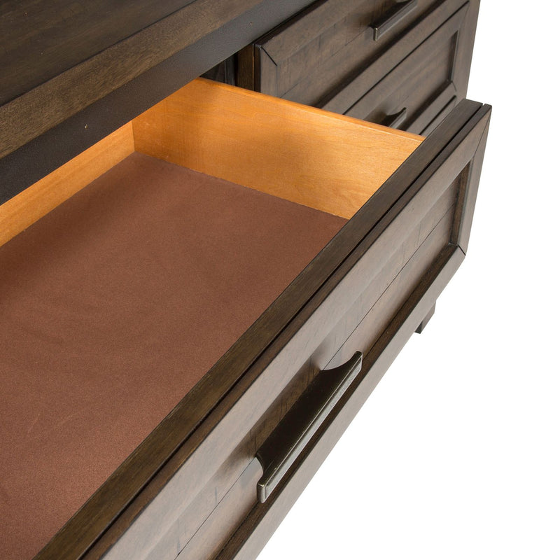 Thornwood Hills Drawer Dresser in Rock Beaten Gray