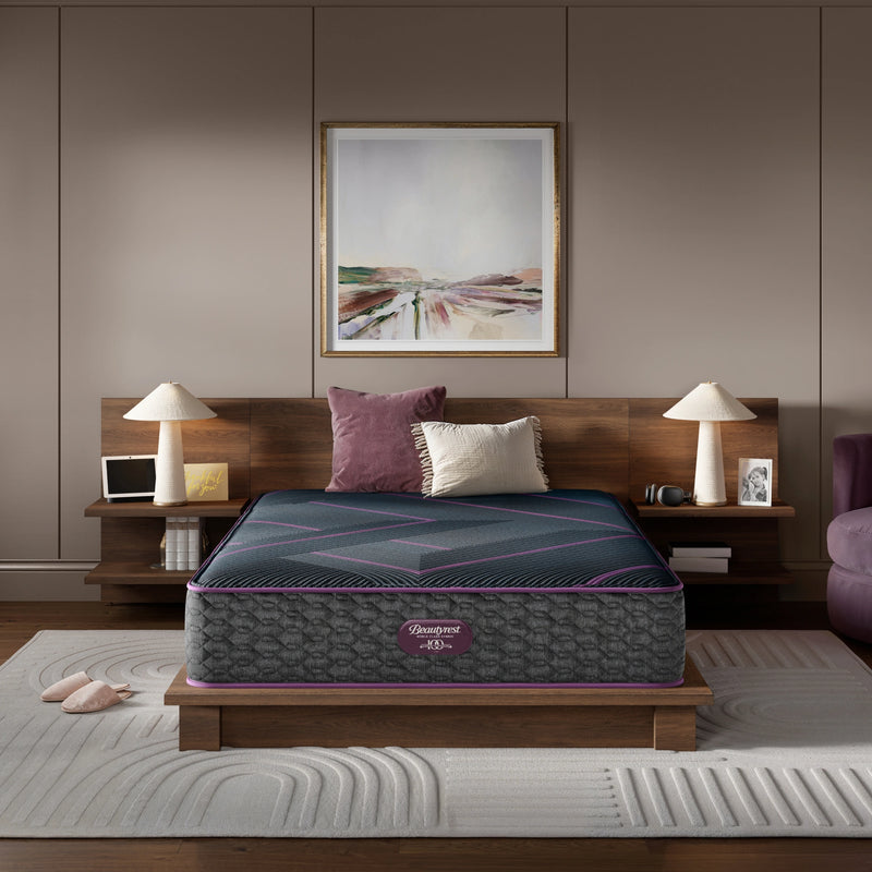 Beautyrest World Class Level Three Hybrid Plush Mattress