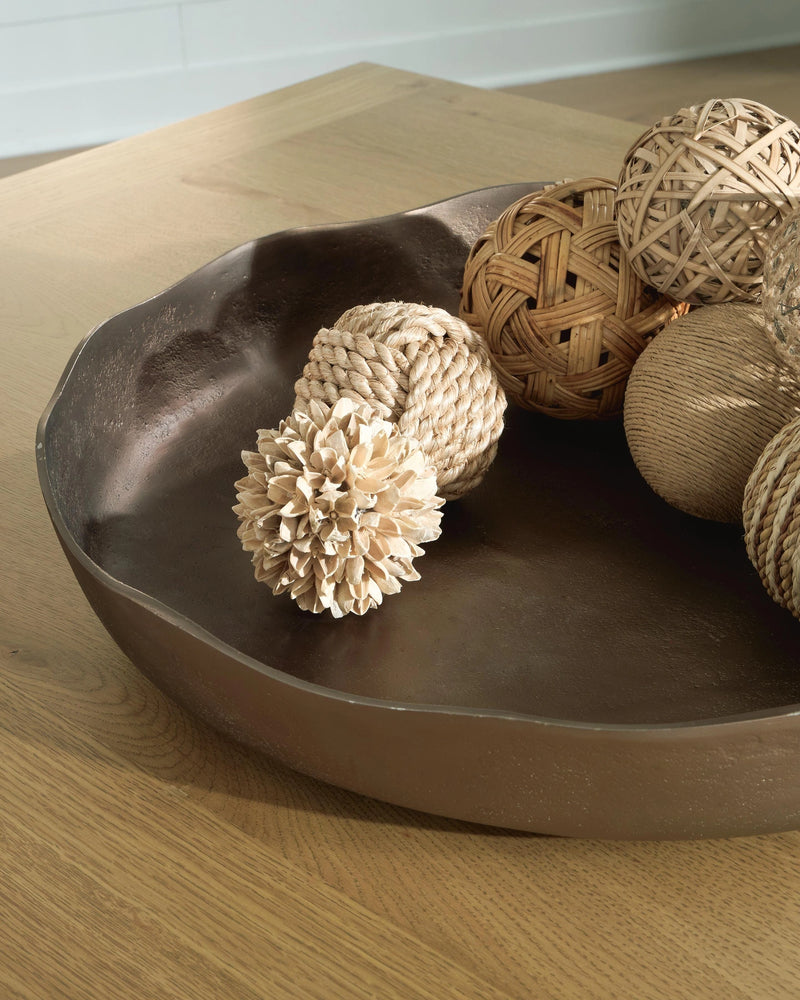 Wallmen Tray