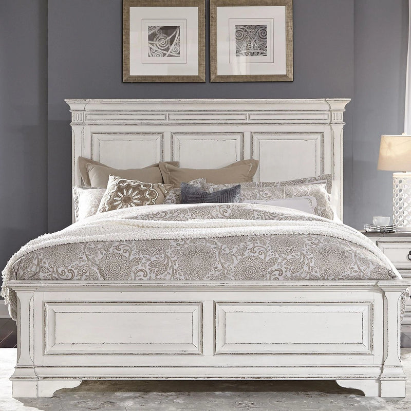 Abbey Park King Panel Bed image